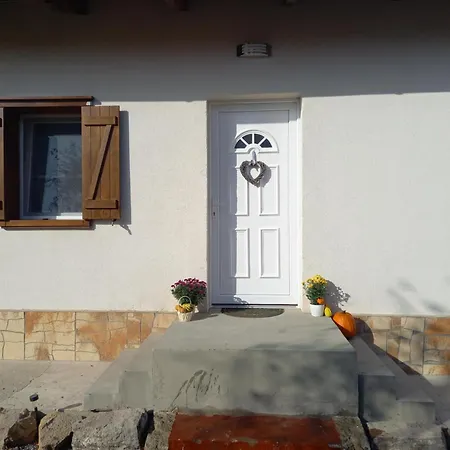 Gabe Vendeghaz Holiday home *